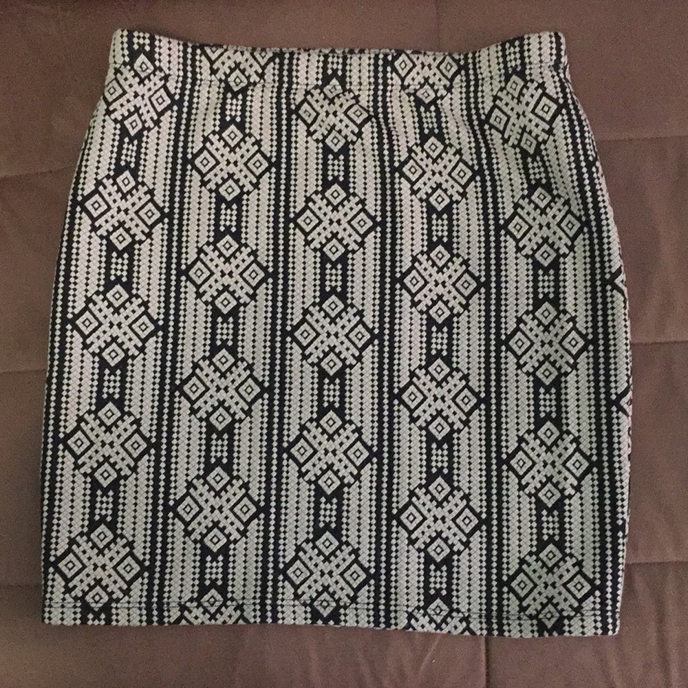 Patterned skirt